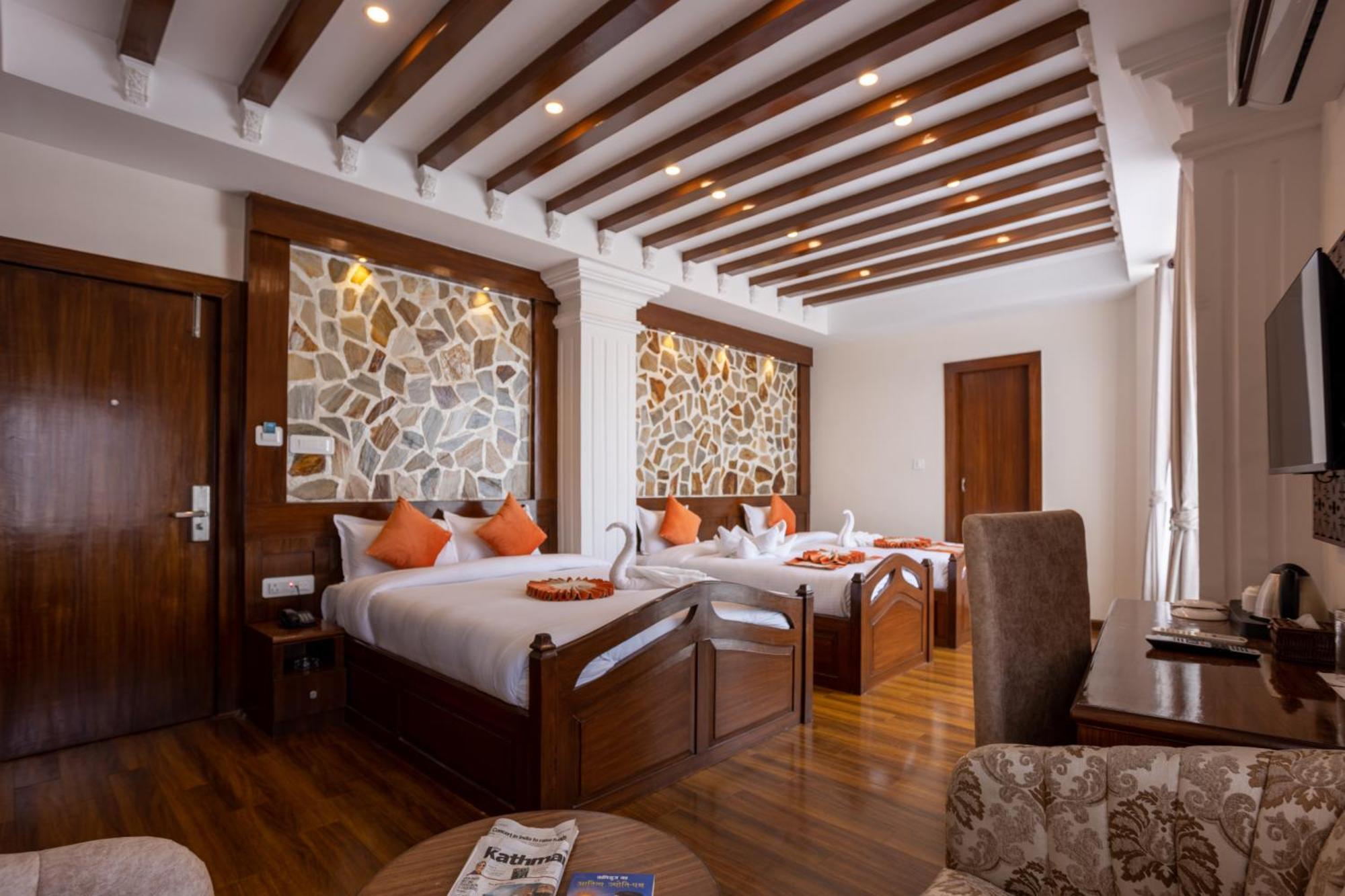 Airport Himalaya Boutique Hotel Катманду Экстерьер фото