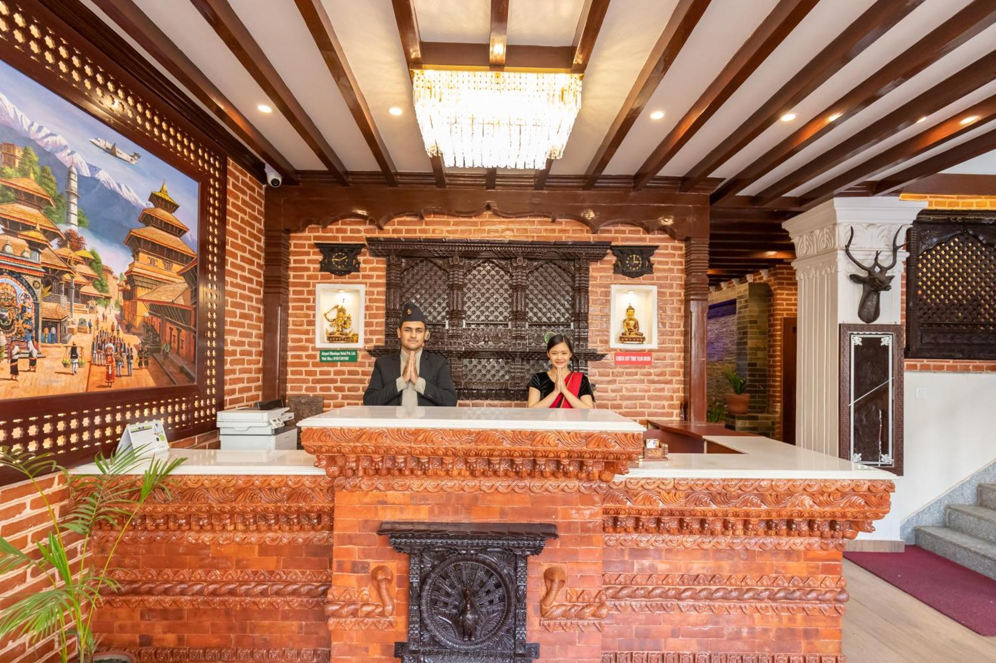 Airport Himalaya Boutique Hotel Катманду Экстерьер фото